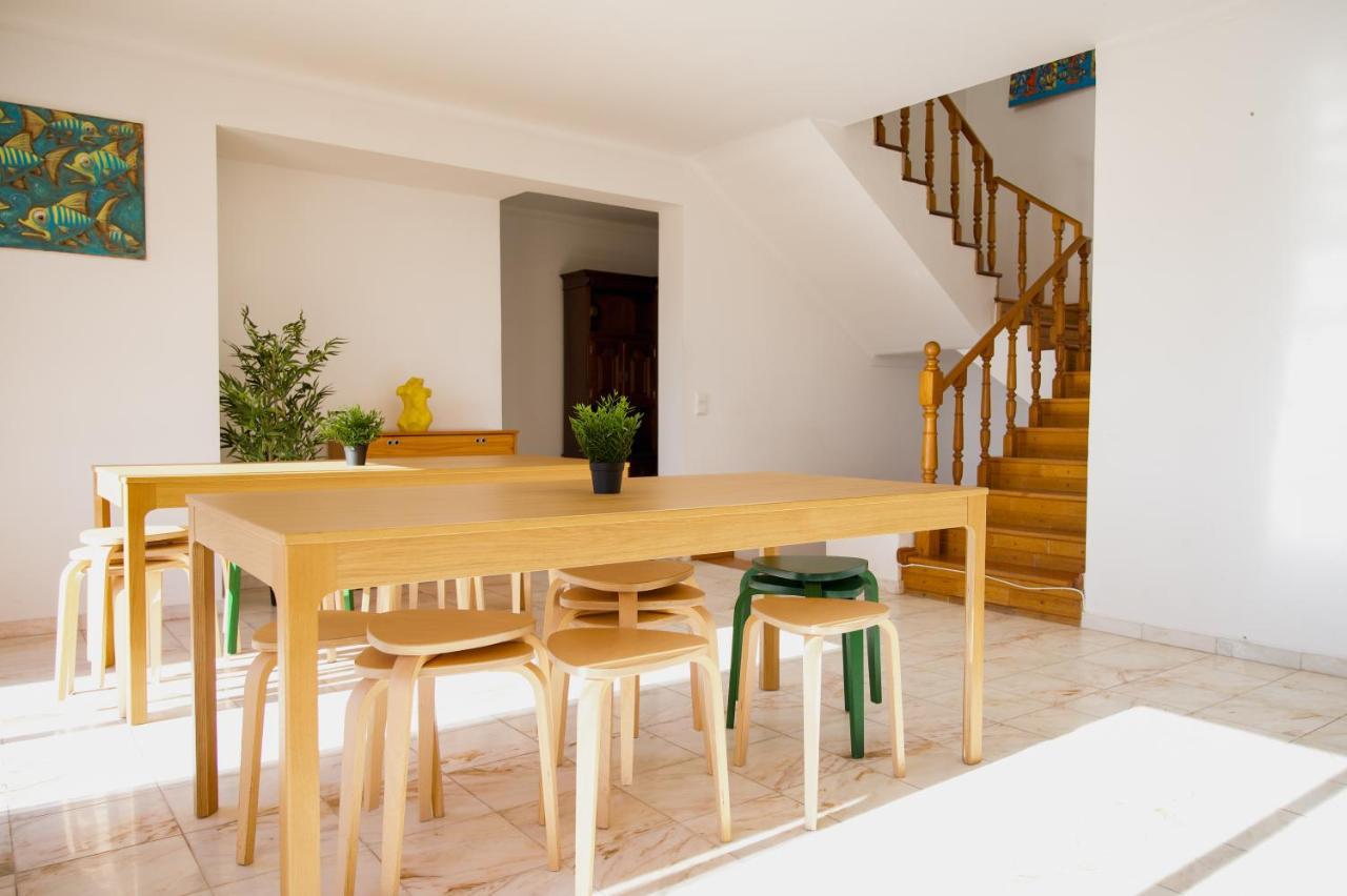 بيت شباب Wakeup Triplex House فارو المظهر الخارجي الصورة