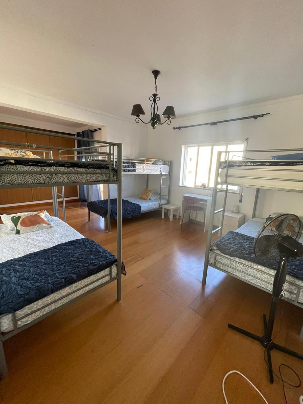 بيت شباب Wakeup Triplex House فارو المظهر الخارجي الصورة